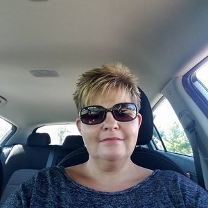 Meet your Posher, Cathy